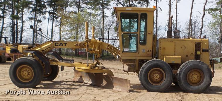 image for item DC4613 1989 Caterpillar 140G motor grader