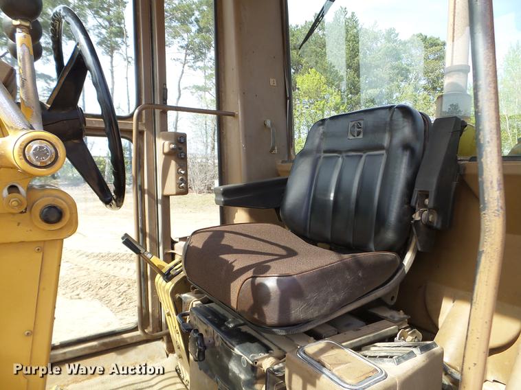 image for item DC4613 1989 Caterpillar 140G motor grader