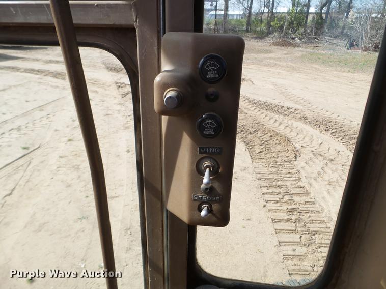 image for item DC4613 1989 Caterpillar 140G motor grader