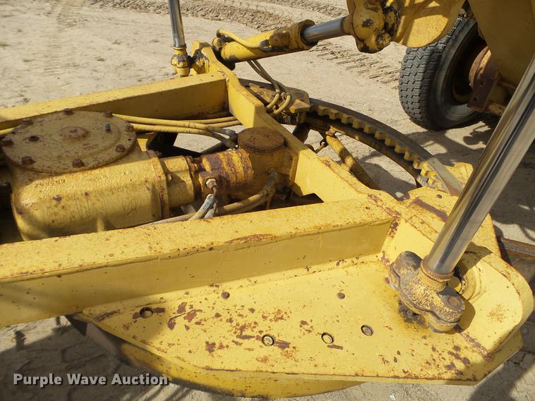 image for item DC4613 1989 Caterpillar 140G motor grader