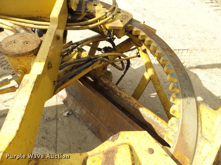 image for item DC4613 1989 Caterpillar 140G motor grader