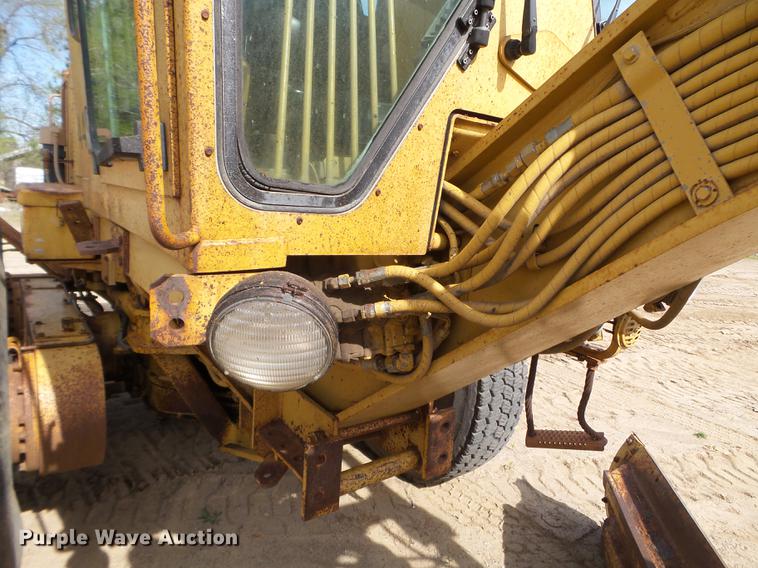 image for item DC4613 1989 Caterpillar 140G motor grader