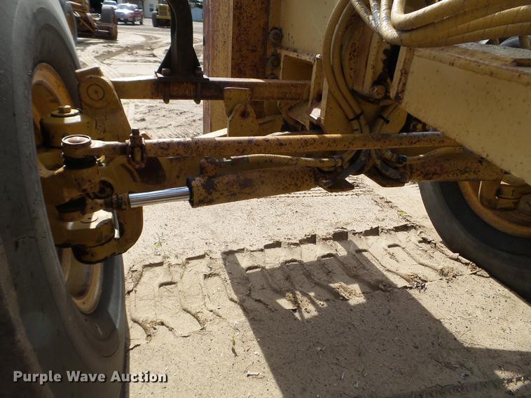 image for item DC4613 1989 Caterpillar 140G motor grader