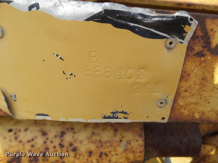 image for item DC4613 1989 Caterpillar 140G motor grader