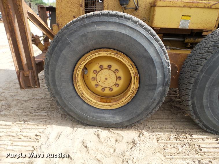 image for item DC4613 1989 Caterpillar 140G motor grader