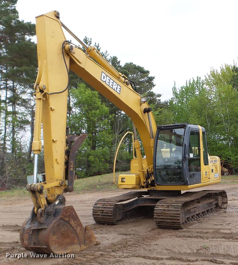 image for item DC4614 2004 John Deere 120C excavator