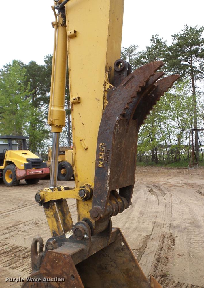 image for item DC4614 2004 John Deere 120C excavator