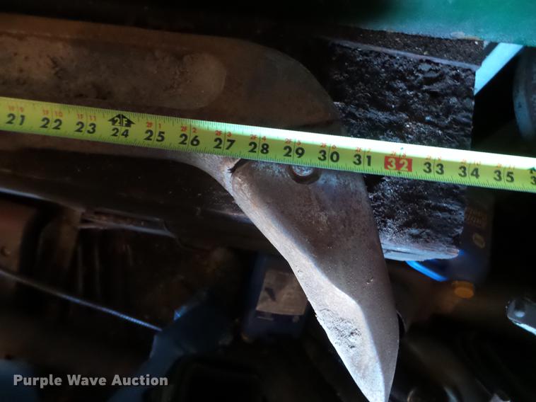 image for item DC4614 2004 John Deere 120C excavator