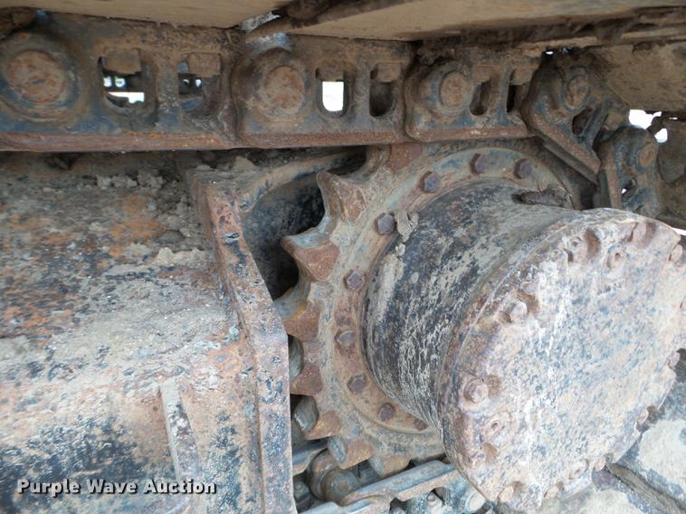 image for item DC4614 2004 John Deere 120C excavator