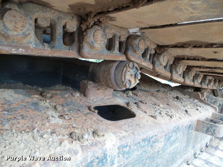 image for item DC4614 2004 John Deere 120C excavator