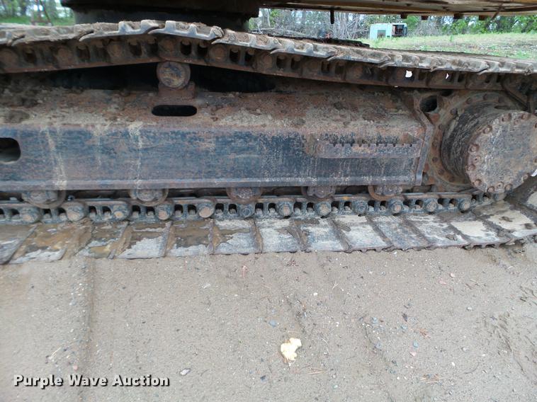 image for item DC4614 2004 John Deere 120C excavator