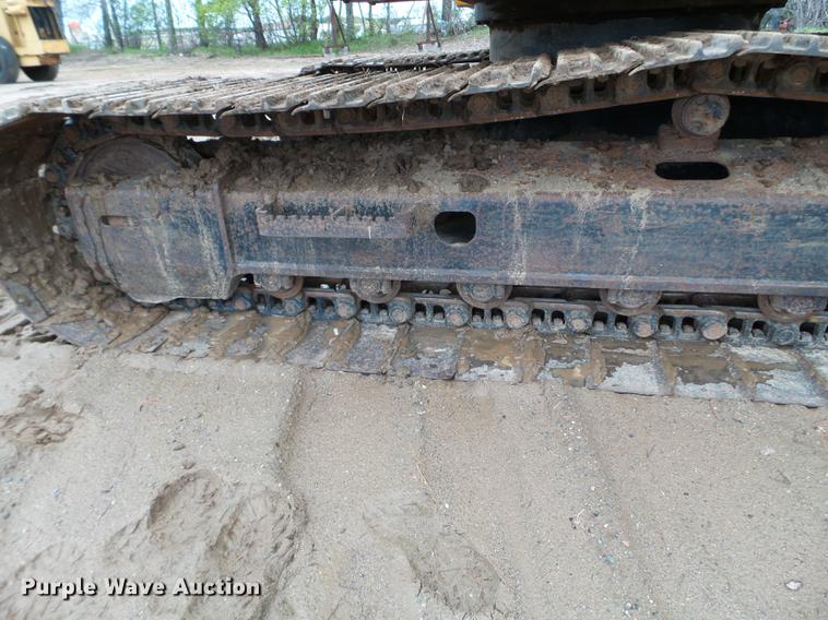 image for item DC4614 2004 John Deere 120C excavator