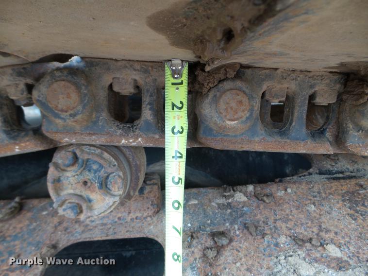 image for item DC4614 2004 John Deere 120C excavator