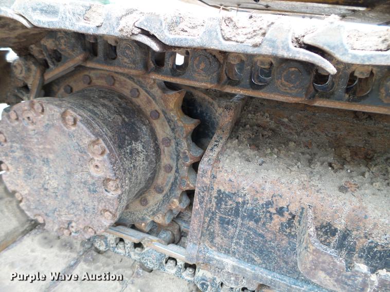 image for item DC4614 2004 John Deere 120C excavator