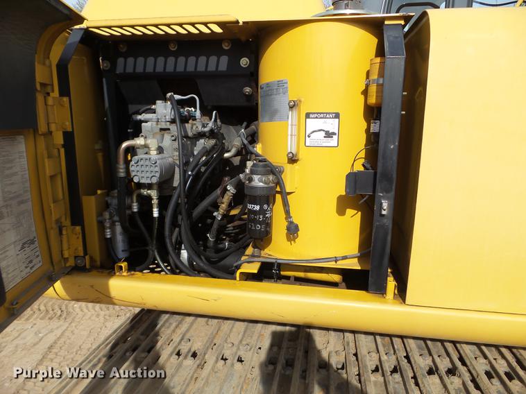 image for item DC4615 2008 John Deere 120C excavator