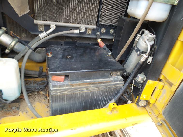 image for item DC4615 2008 John Deere 120C excavator