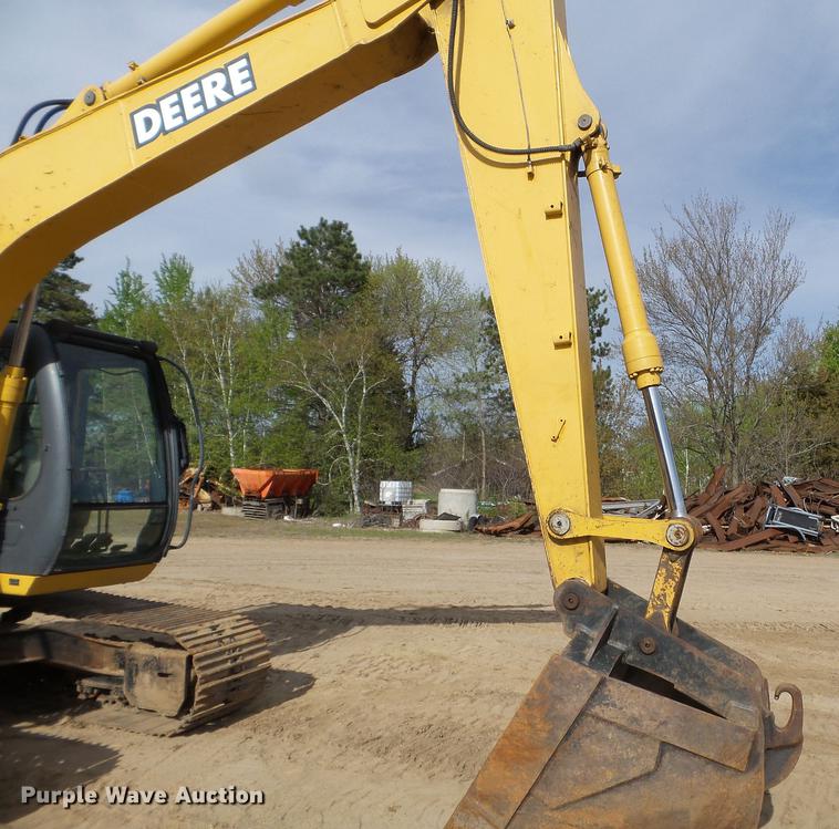 image for item DC4615 2008 John Deere 120C excavator