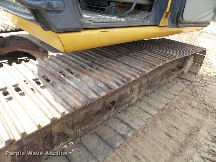 image for item DC4615 2008 John Deere 120C excavator