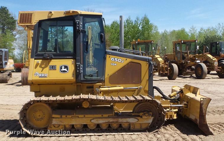 image for item DC4618 2006 John Deere 650J LGP dozer
