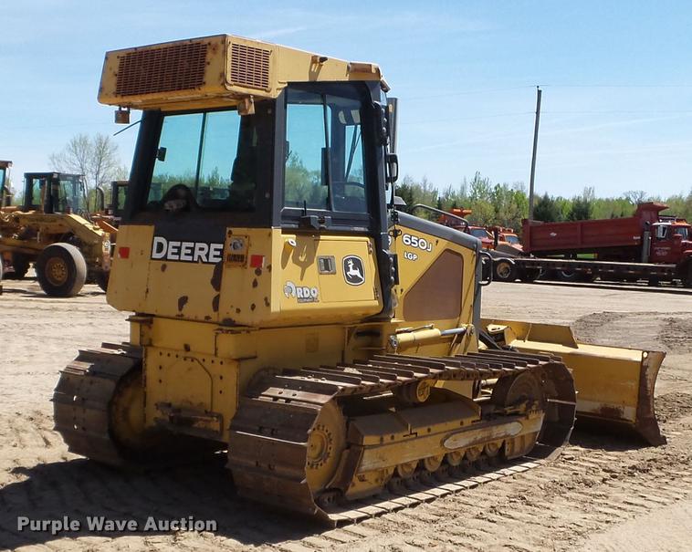 image for item DC4618 2006 John Deere 650J LGP dozer
