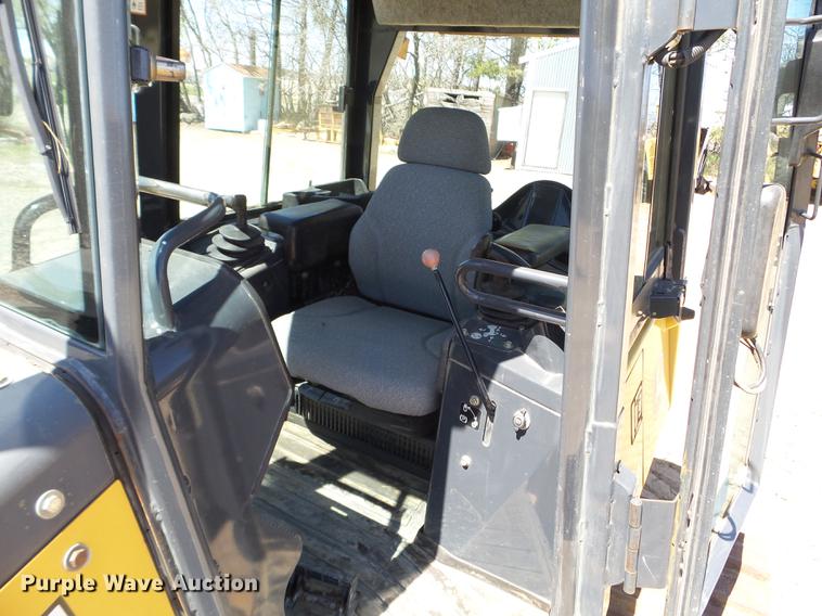 image for item DC4618 2006 John Deere 650J LGP dozer