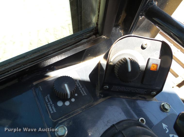 image for item DC4618 2006 John Deere 650J LGP dozer