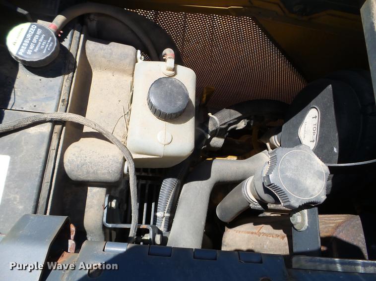 image for item DC4618 2006 John Deere 650J LGP dozer