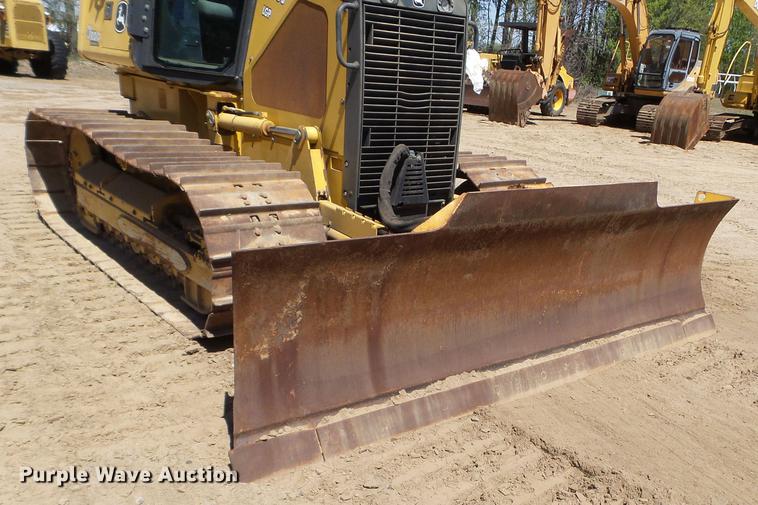 image for item DC4618 2006 John Deere 650J LGP dozer
