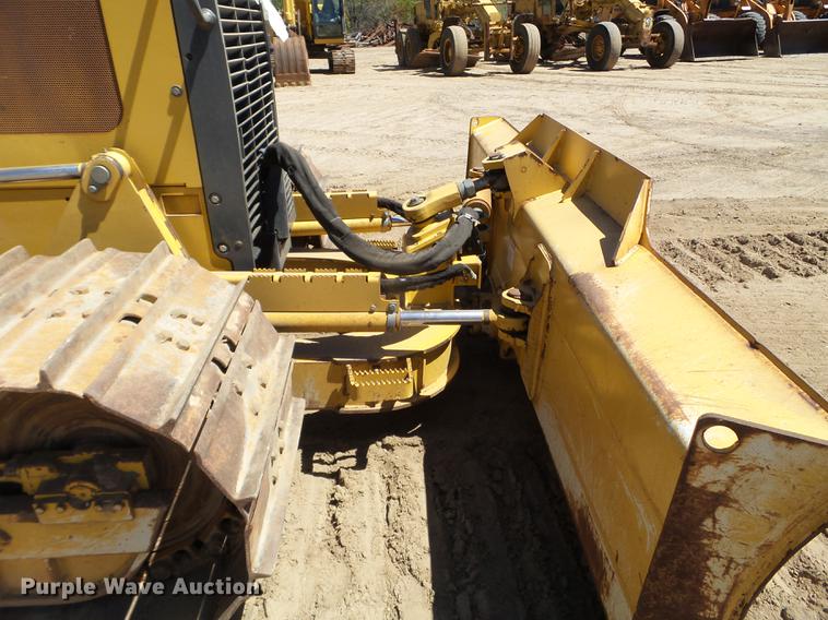 image for item DC4618 2006 John Deere 650J LGP dozer