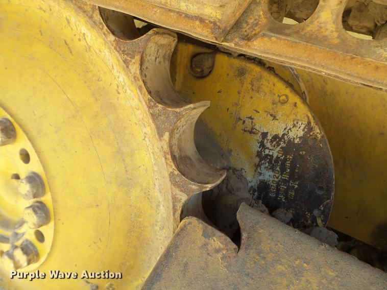 image for item DC4618 2006 John Deere 650J LGP dozer