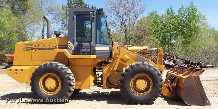 image for item DC4619 1996 Case 621B wheel loader