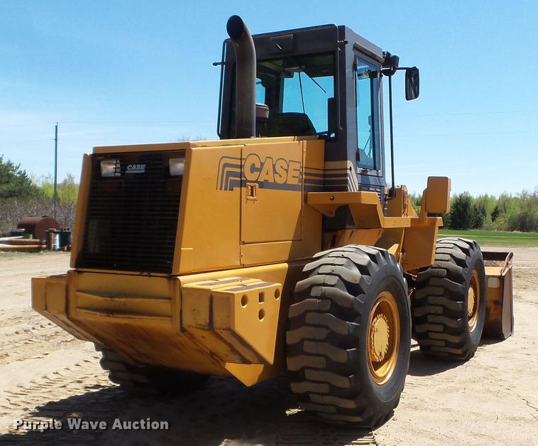 image for item DC4619 1996 Case 621B wheel loader