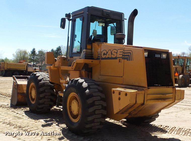 image for item DC4619 1996 Case 621B wheel loader