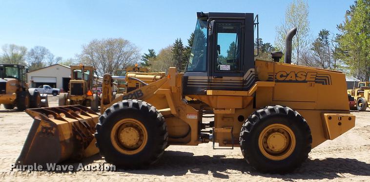 image for item DC4619 1996 Case 621B wheel loader