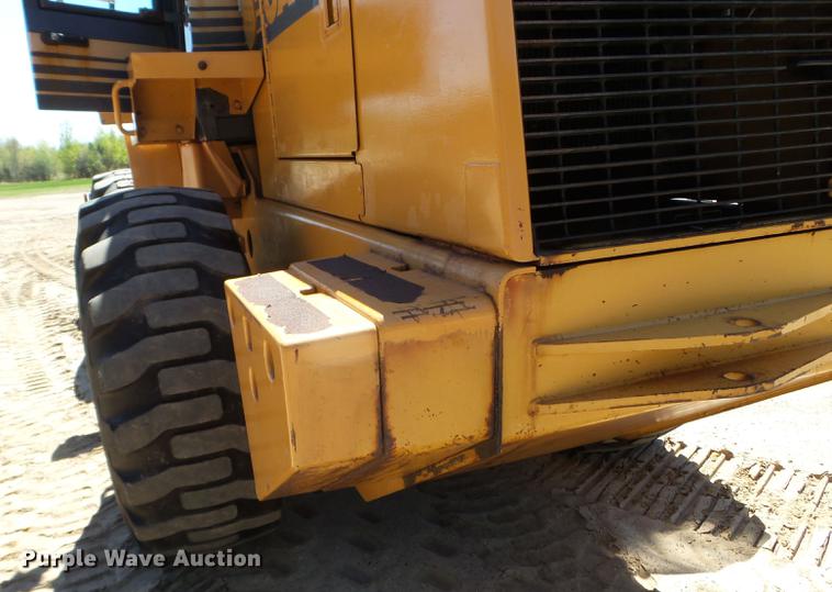 image for item DC4619 1996 Case 621B wheel loader