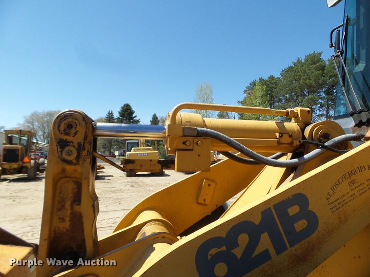 image for item DC4619 1996 Case 621B wheel loader