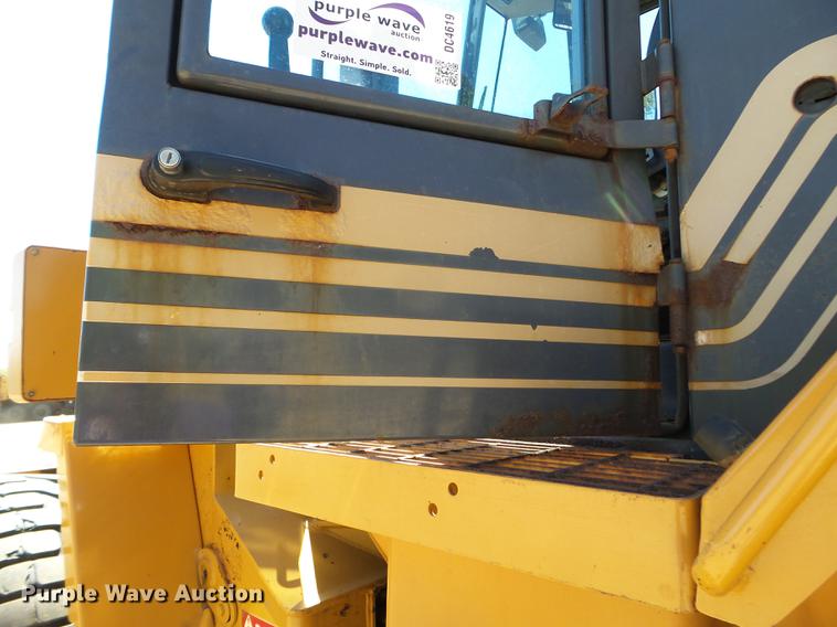 image for item DC4619 1996 Case 621B wheel loader