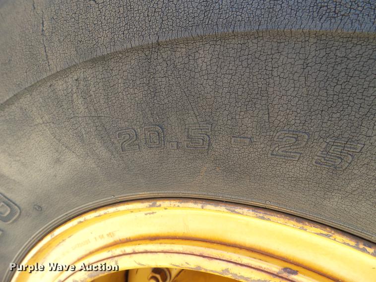 image for item DC4619 1996 Case 621B wheel loader