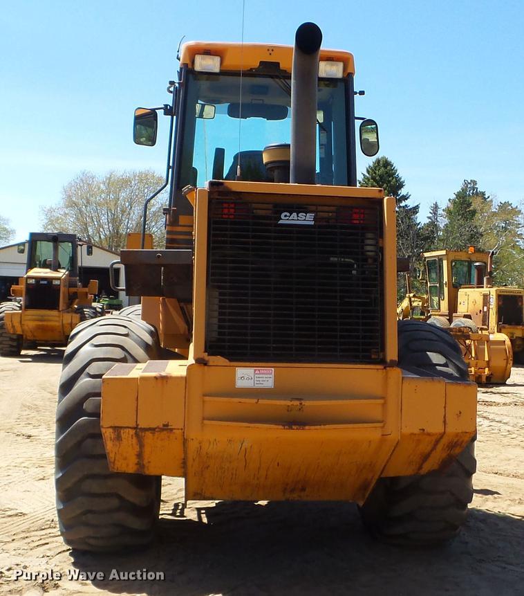 image for item DC4620 2001 Case 621C wheel loader