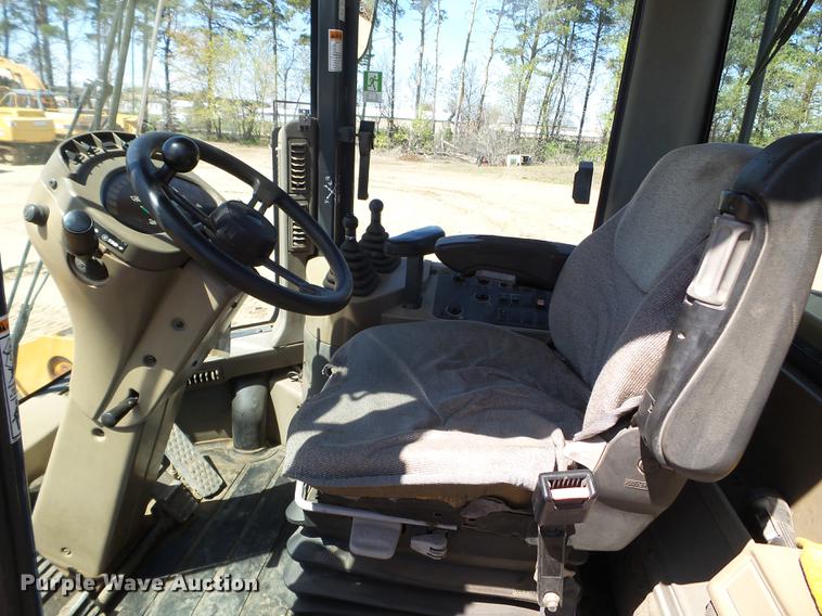 image for item DC4620 2001 Case 621C wheel loader