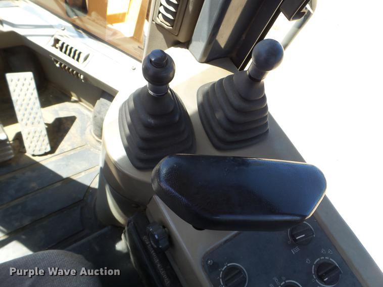 image for item DC4620 2001 Case 621C wheel loader