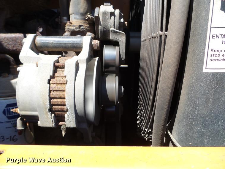 image for item DC4620 2001 Case 621C wheel loader