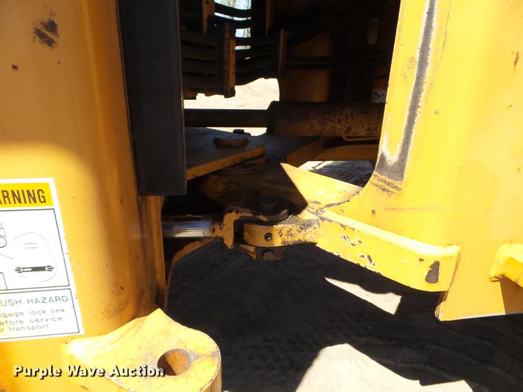 image for item DC4620 2001 Case 621C wheel loader