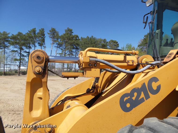 image for item DC4620 2001 Case 621C wheel loader