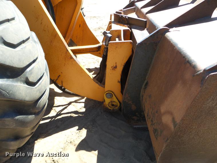 image for item DC4620 2001 Case 621C wheel loader