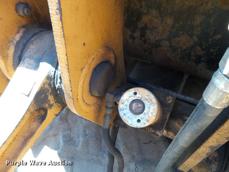 image for item DC4620 2001 Case 621C wheel loader