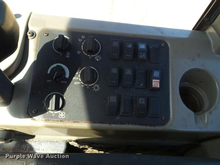 image for item DC4621 2006 Case 621D wheel loader