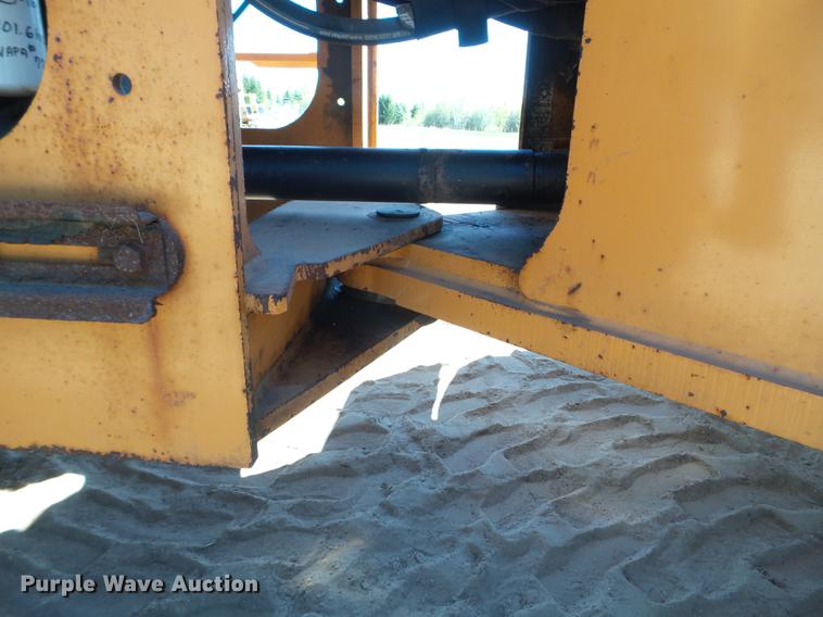 image for item DC4621 2006 Case 621D wheel loader