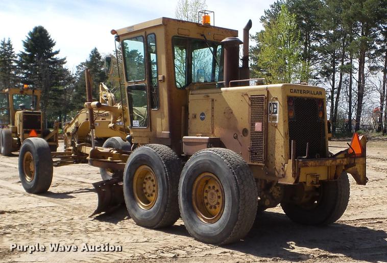 image for item DC4622 1984 Caterpillar 140G motor grader