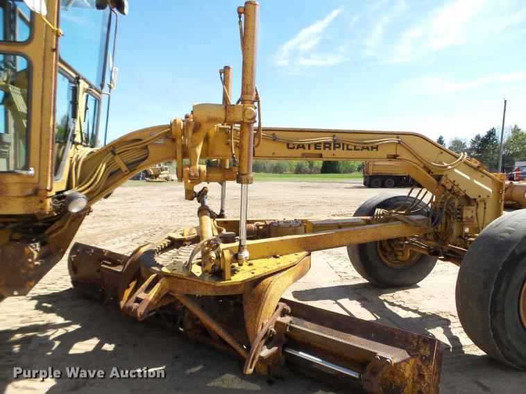 image for item DC4622 1984 Caterpillar 140G motor grader